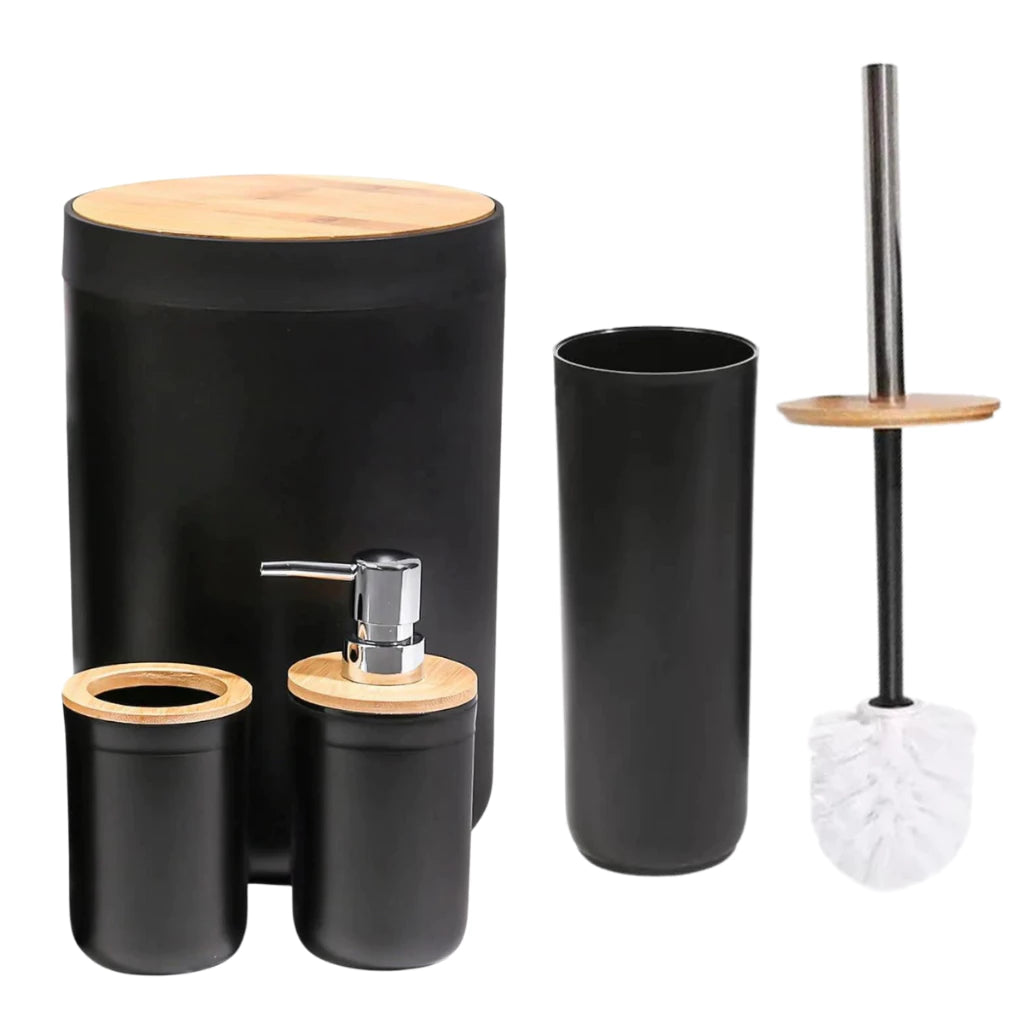Kit completo de 4 acessórios para banheiro na cor preta com detalhes em bambu, em fundo branco isolado.